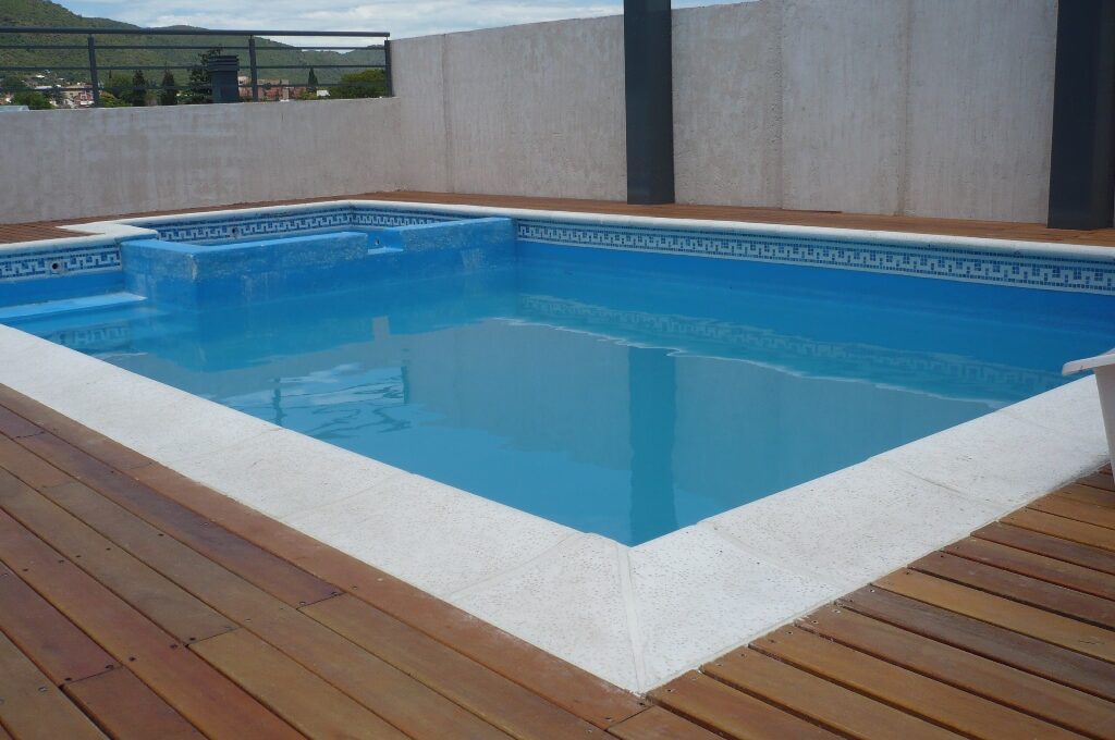 PISCINA 1