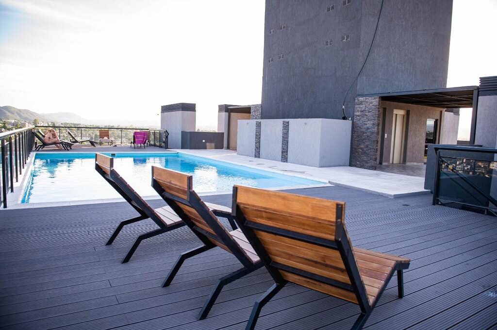 2733cd3b-8e1c-425c-a9bf-e60854f71614