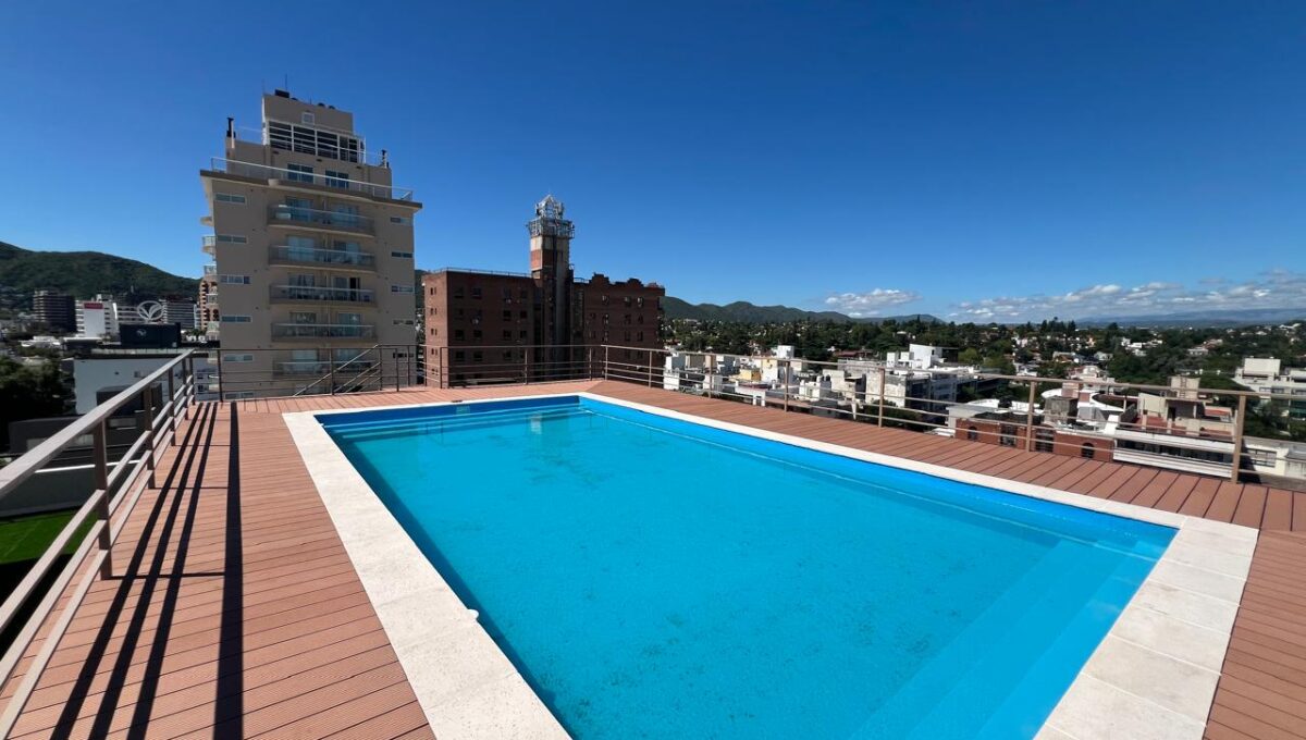 4b065f1e-b9bd-4d4e-a8f4-3bb7482a23e9