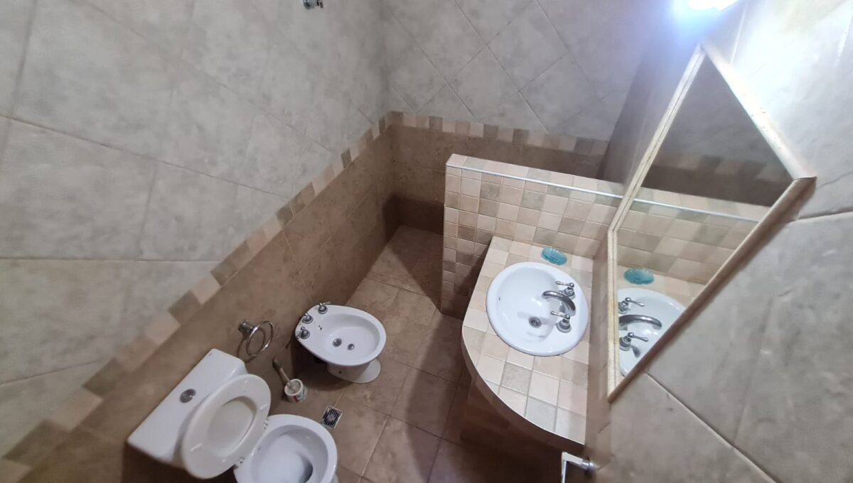 WhatsApp Image 2025-12-04 at 10.18.56 (2)