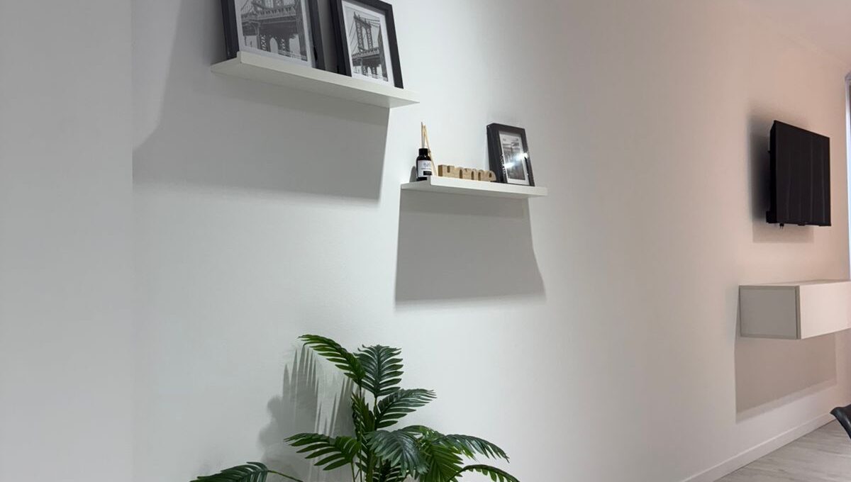 1dd170f8-d401-4fe8-af7c-d0a6f0be6774