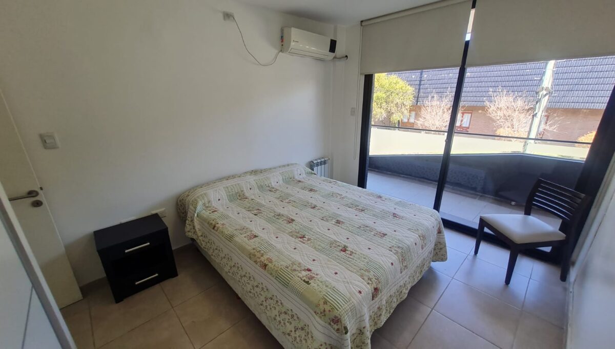 6a2d8369-4d8b-43cd-9f9d-818d138201a4