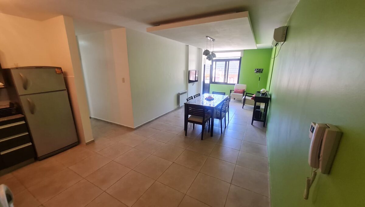 8d69013c-c3a9-47de-9be9-767e57a5dc31