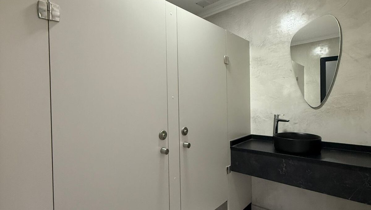 a6337b9c-6169-4abb-8711-74f67737f19c